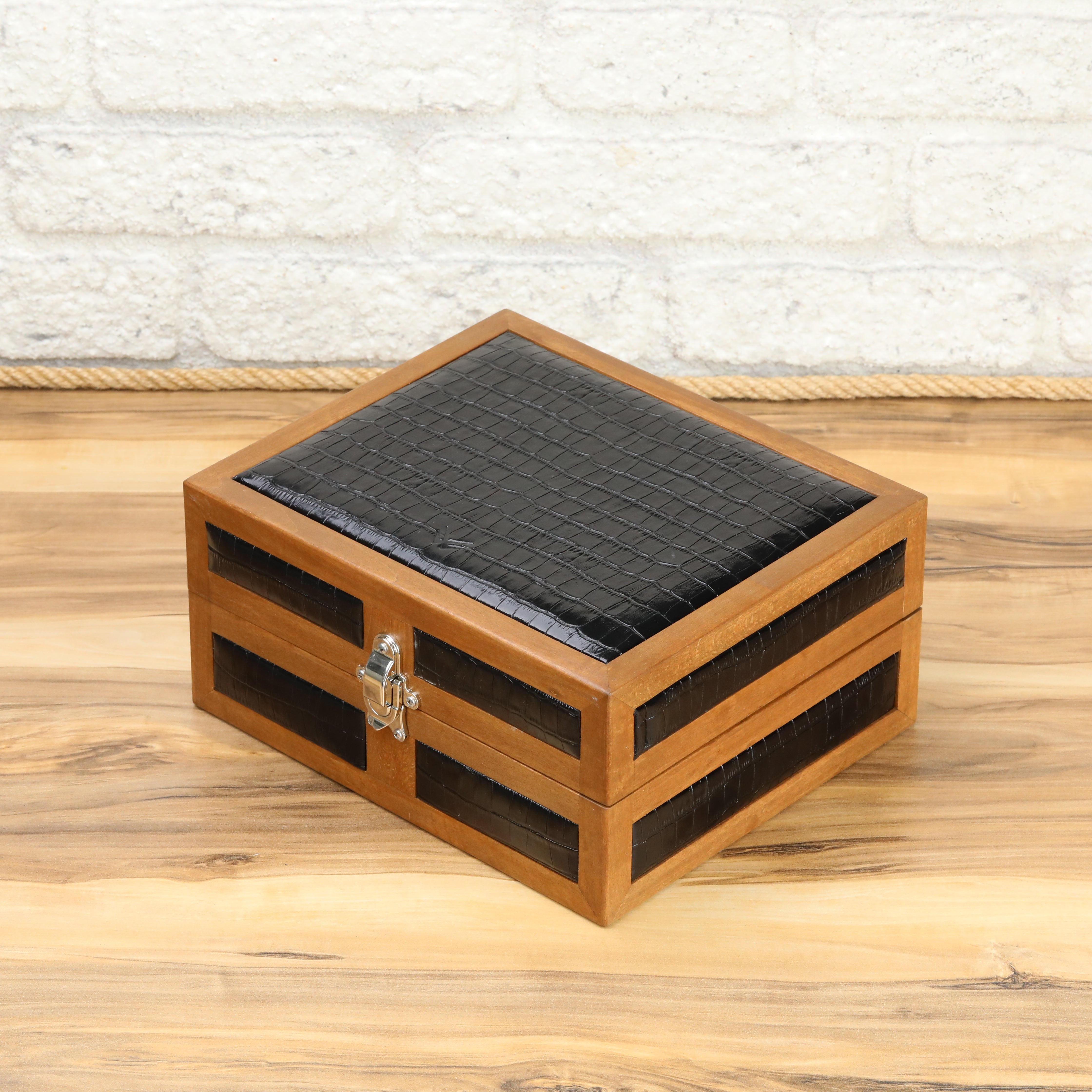 Heritage Wooden Watch Box for 6 / Black