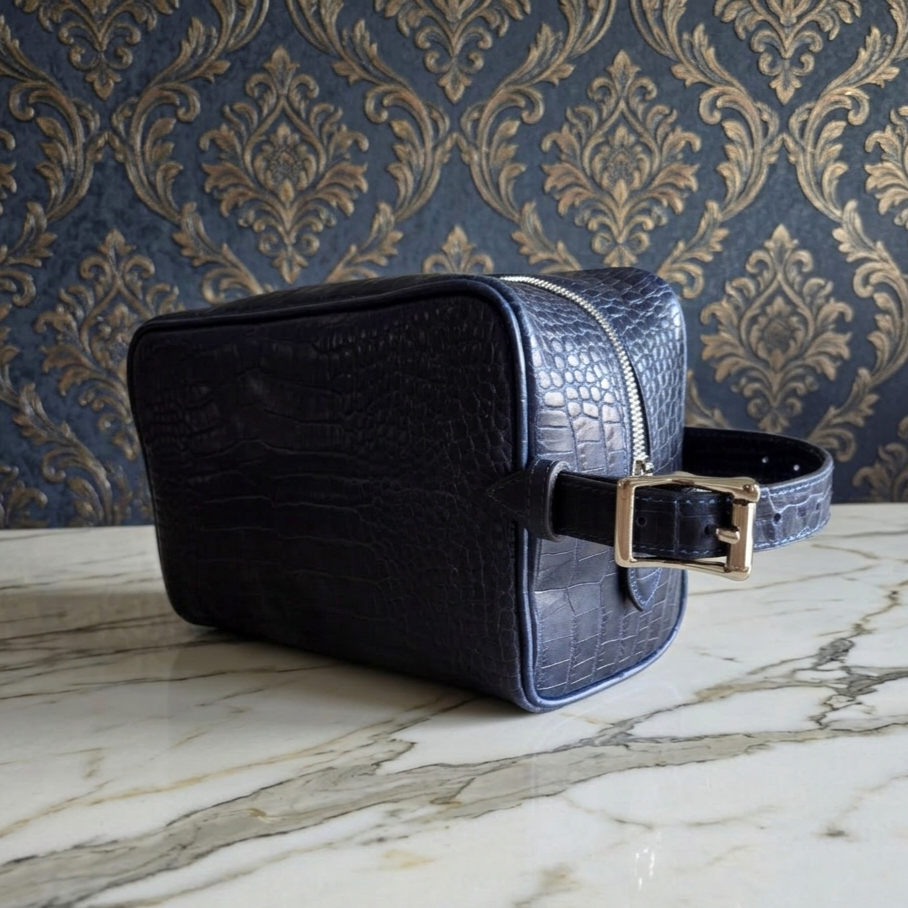 Leather Daffle Bag - D. Blue