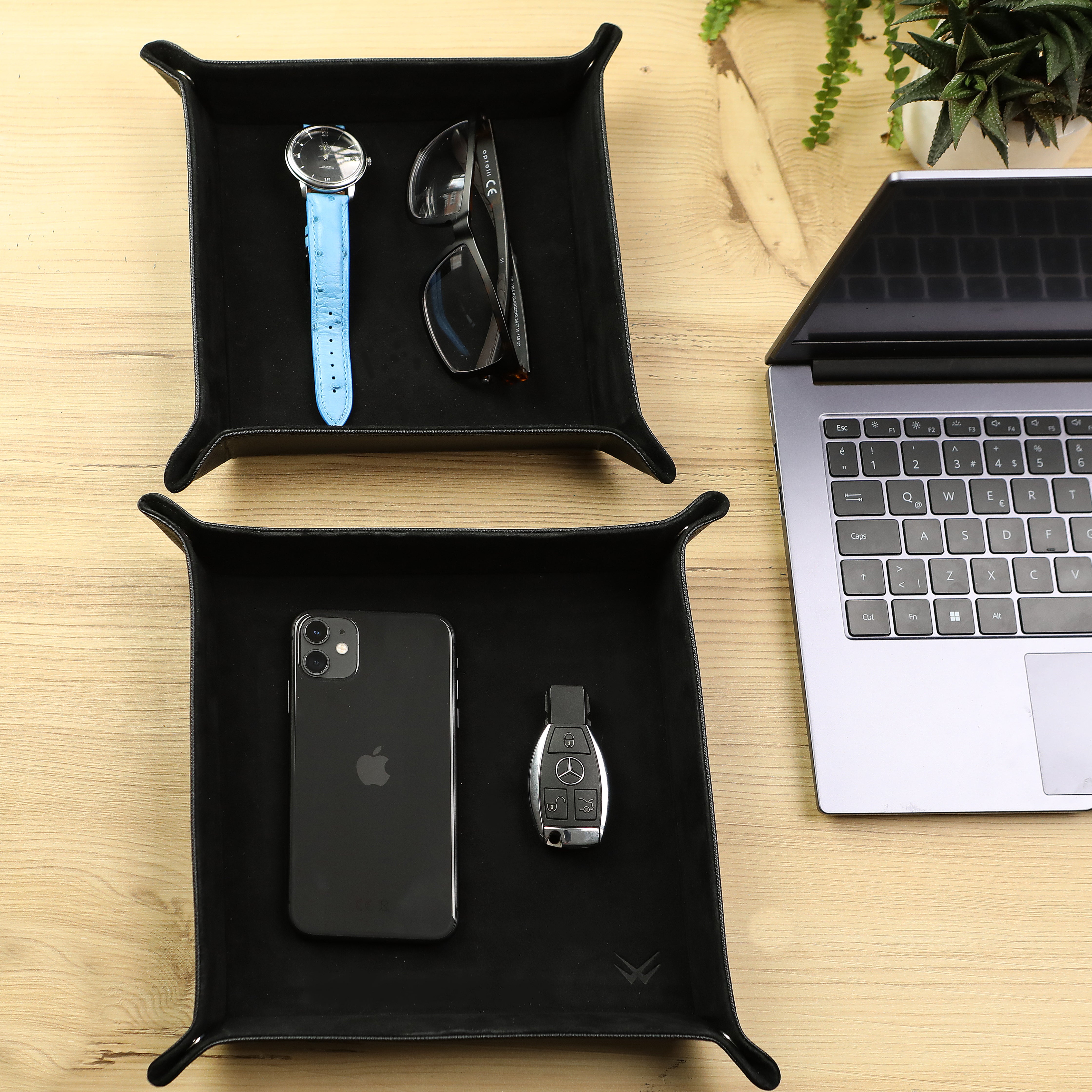 Octavia Leather Vallet Organizer