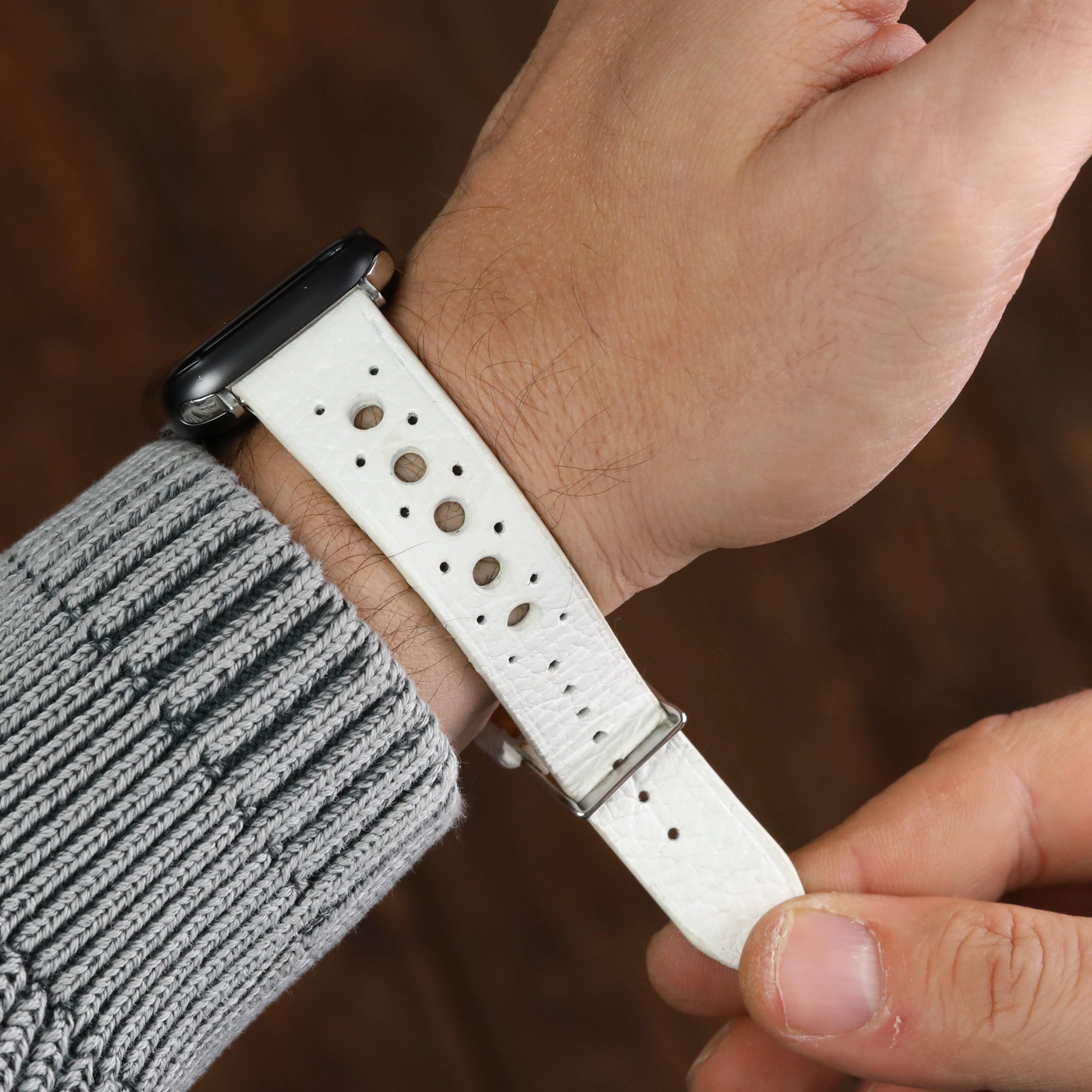 Apple Watch Compatible Leather Strap - White