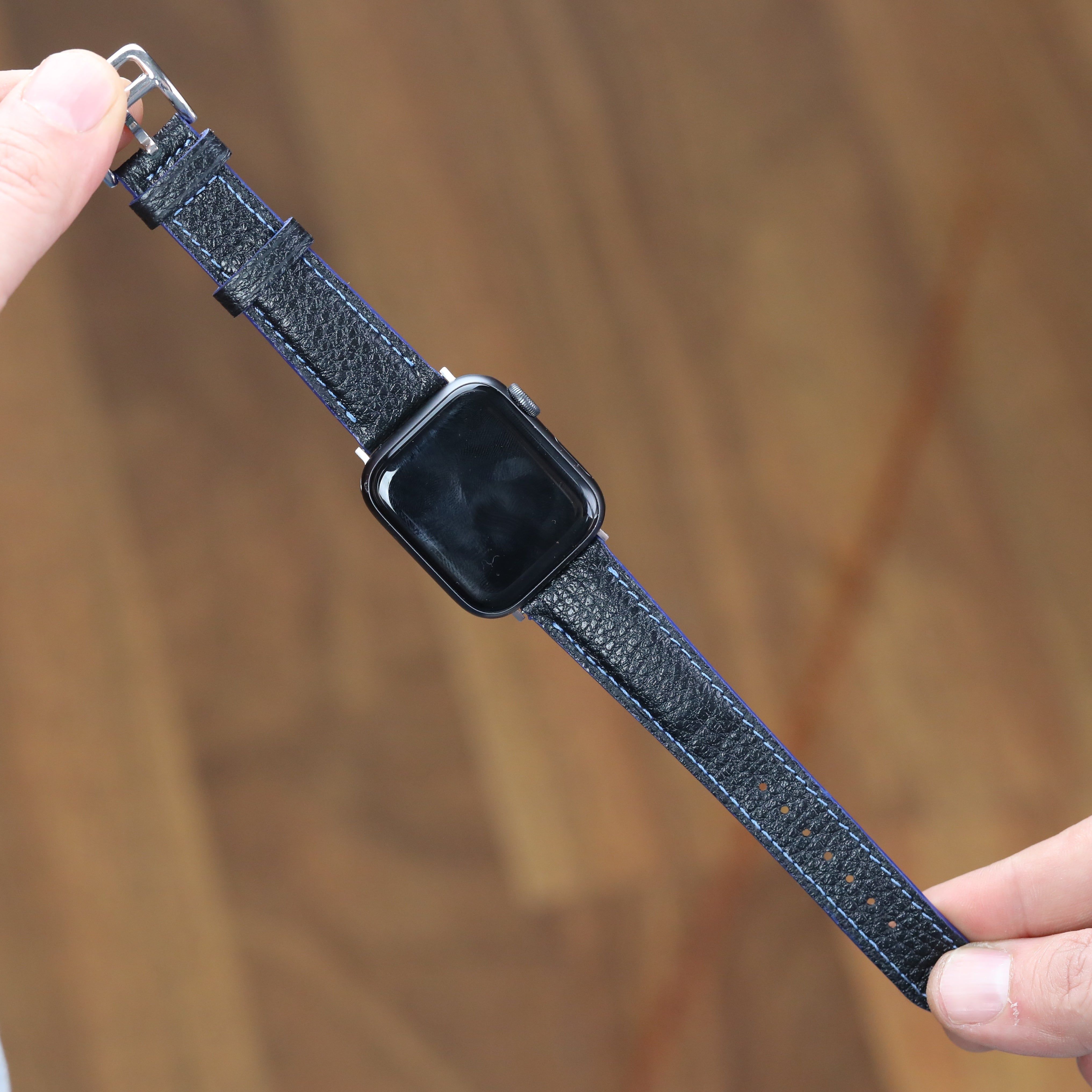 Apple Watch Compatible Leather Strap - Black / Blue