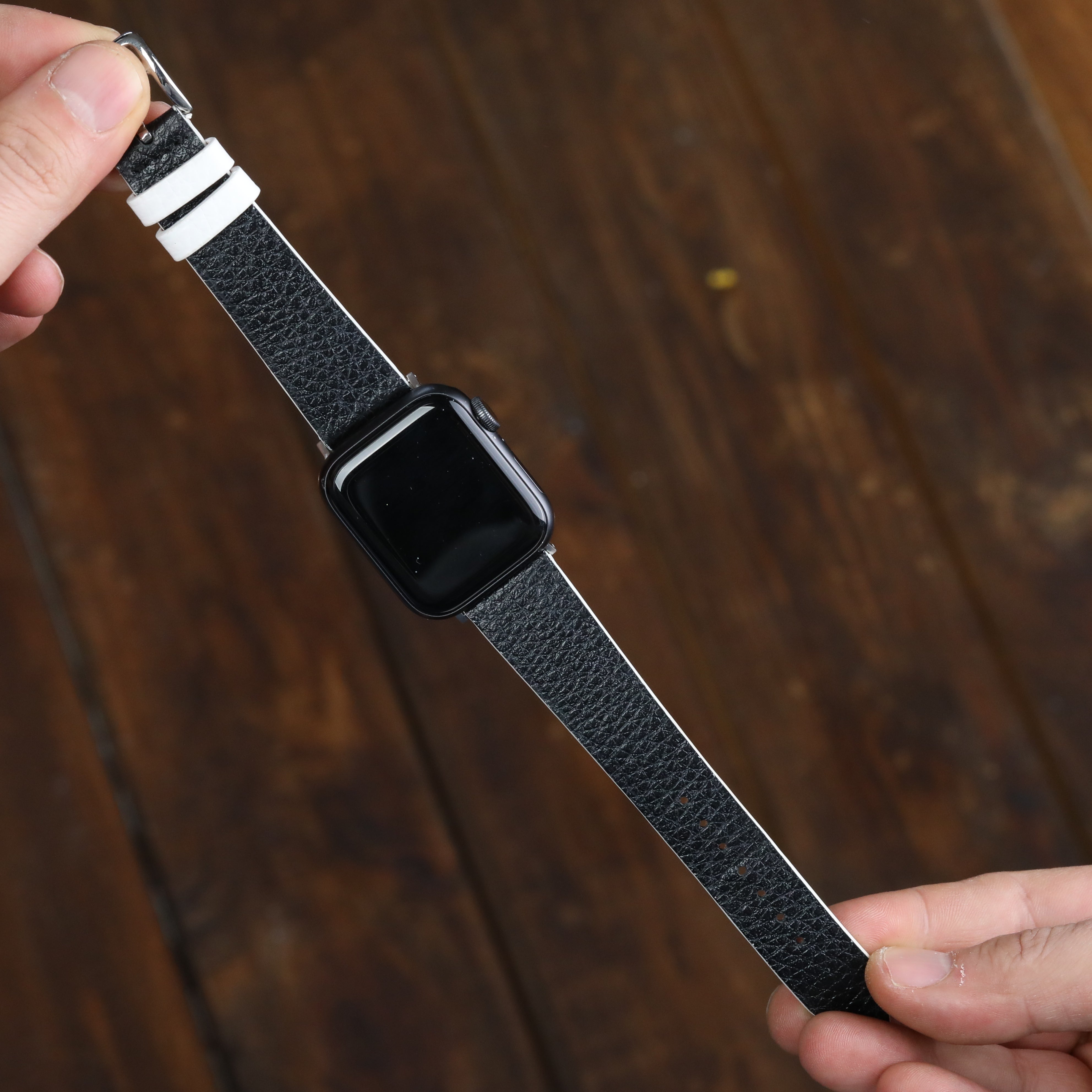 Apple Watch Compatible Leather Strap - Black / White