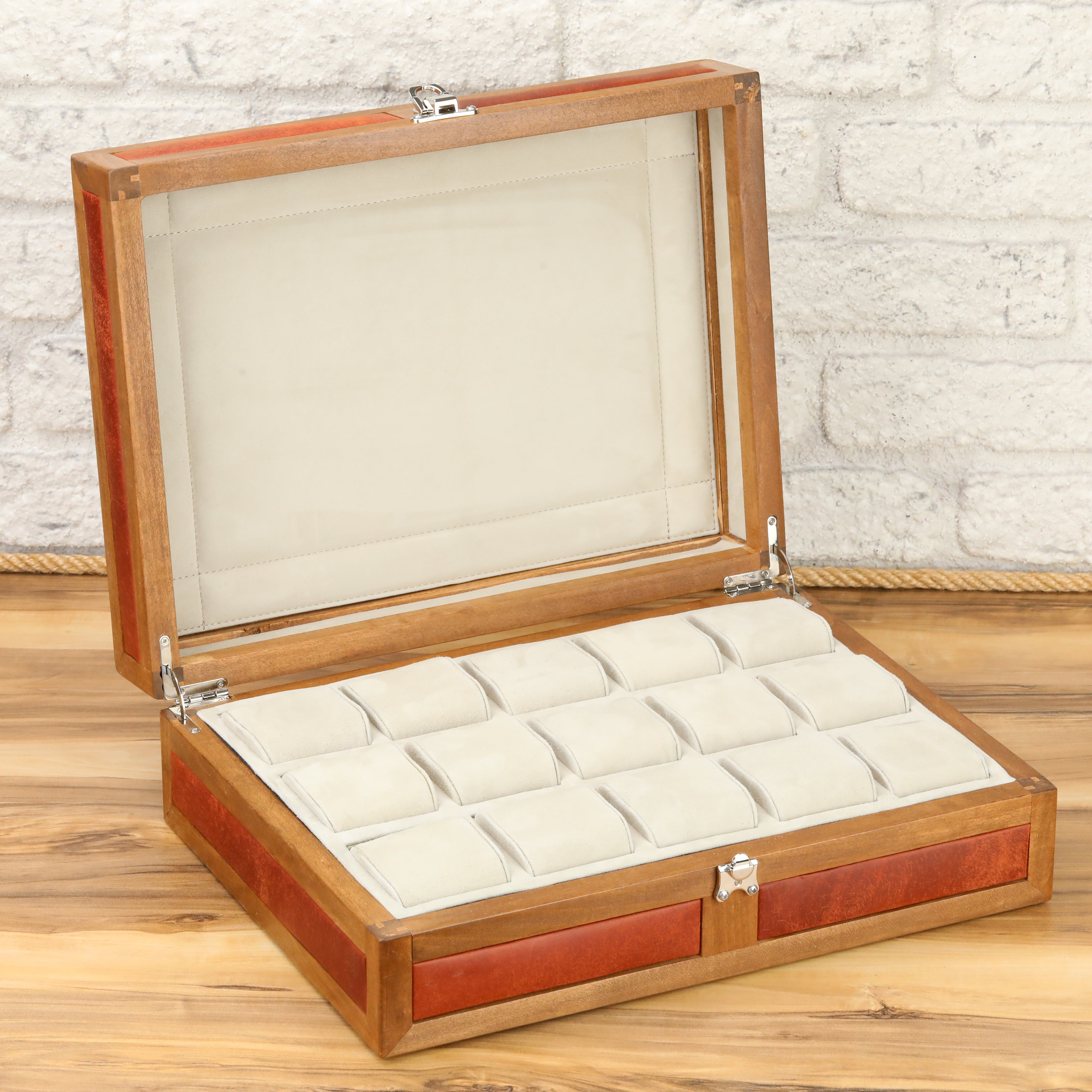 Heritage Wooden Watch Box for 15 / Tan