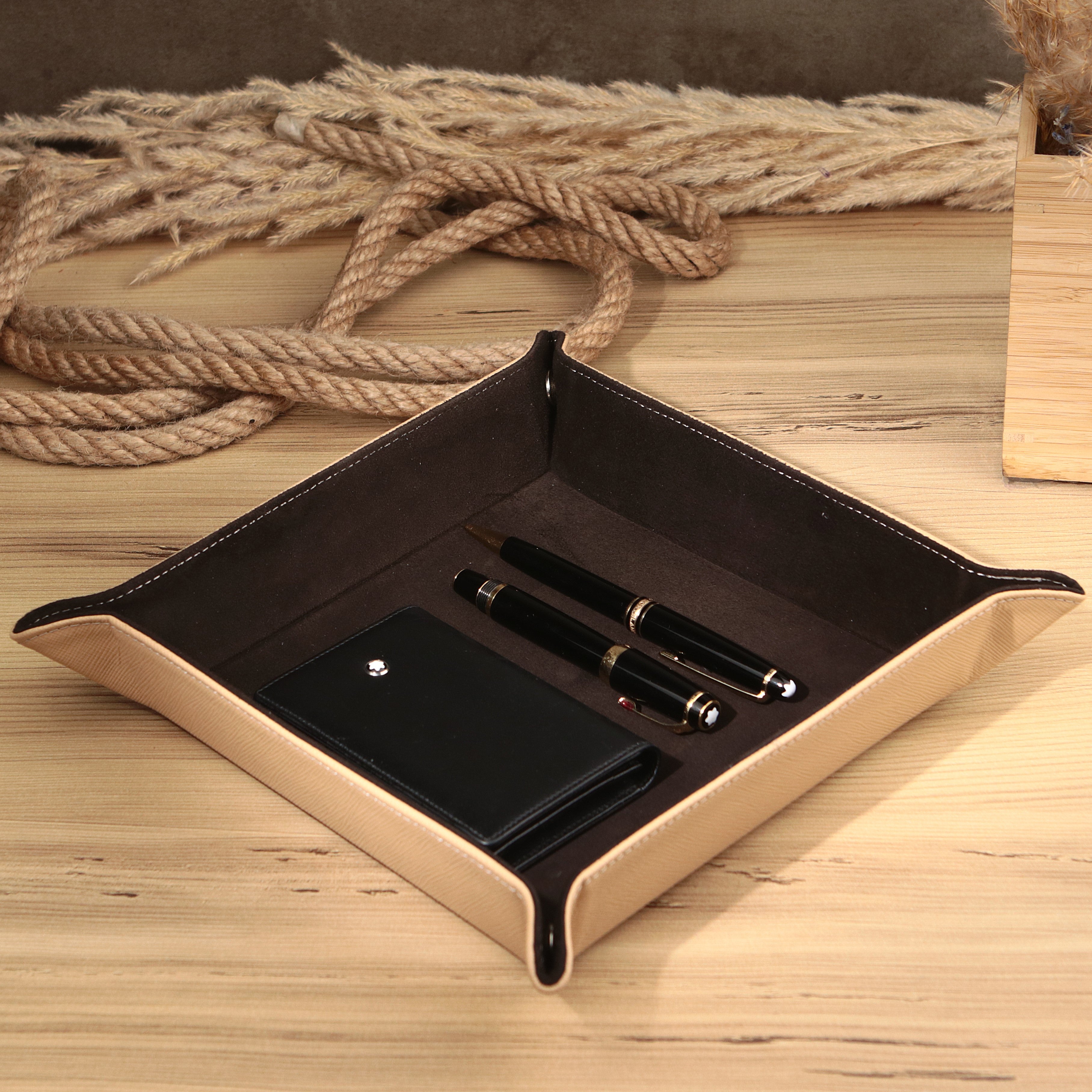 Octavia Leather Vallet Organizer - Beige - Brown