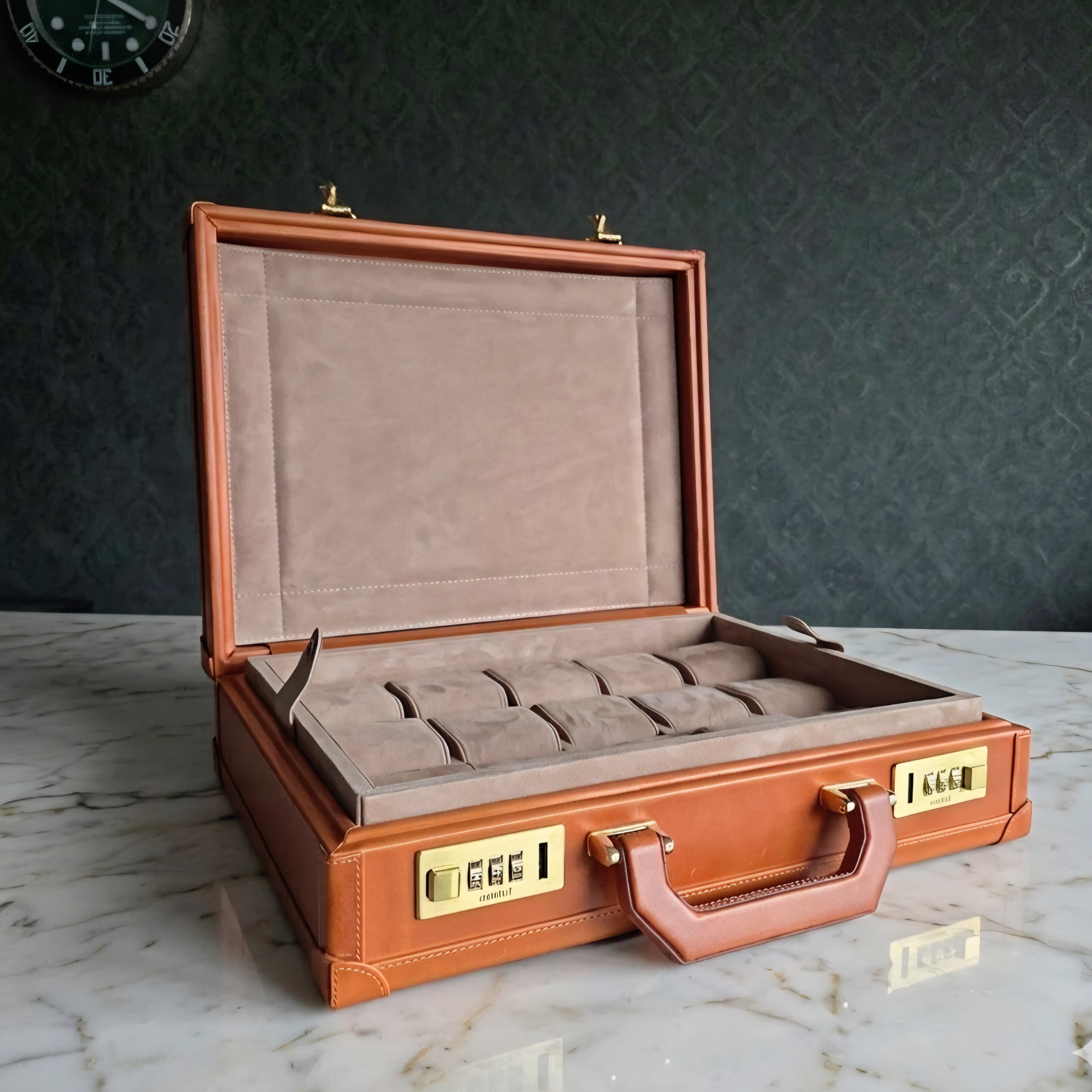Bond Watch Box for 15 / Tan