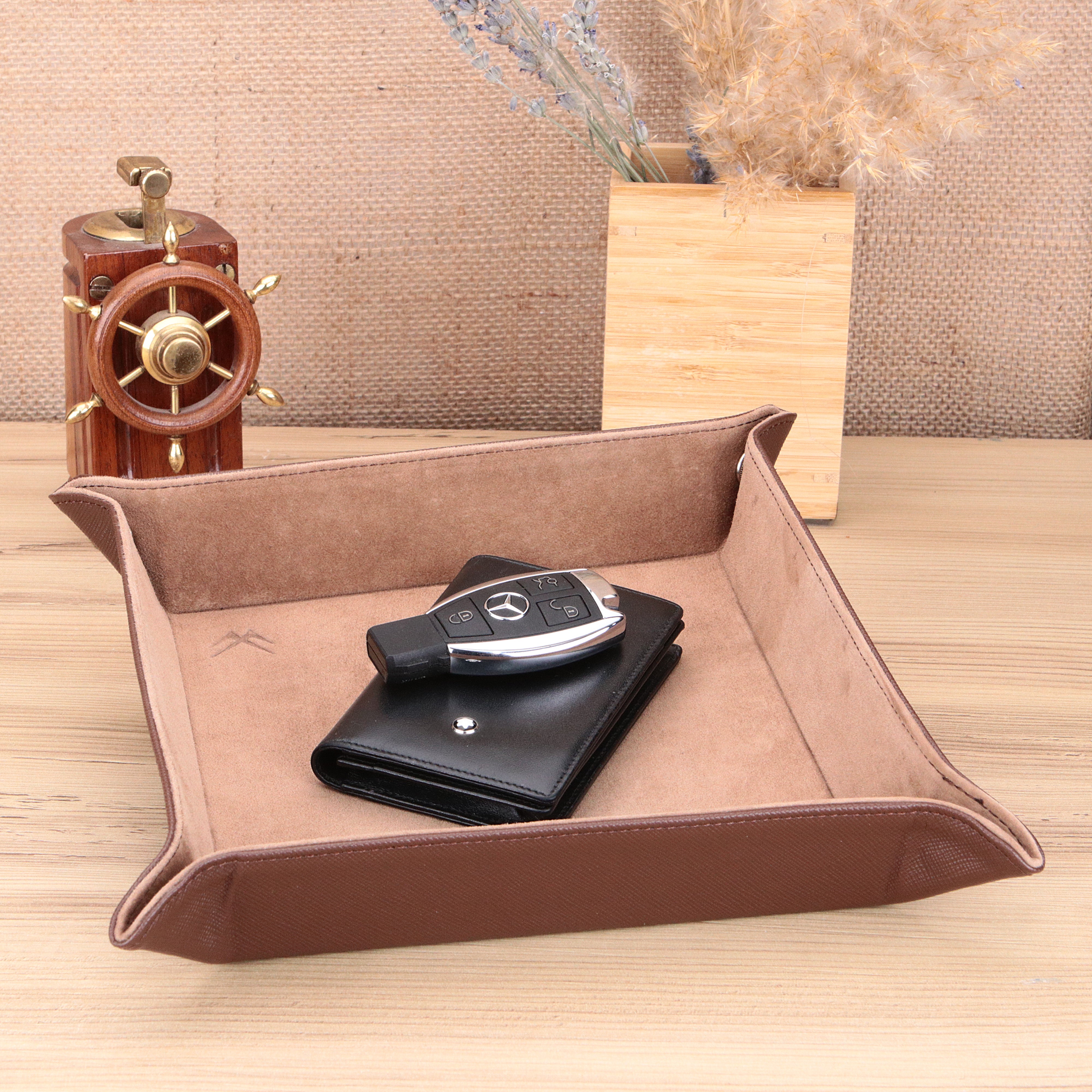 Octavia Leather Vallet Organizer - Brown