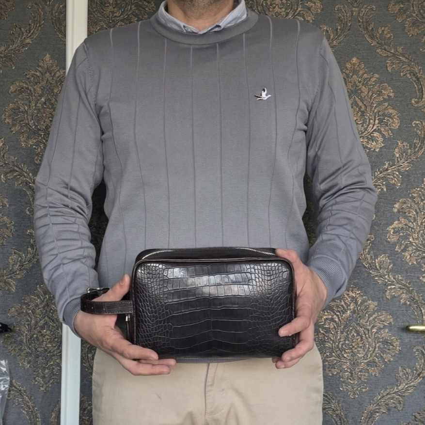 Leather Daffle Bag - Dark Brown