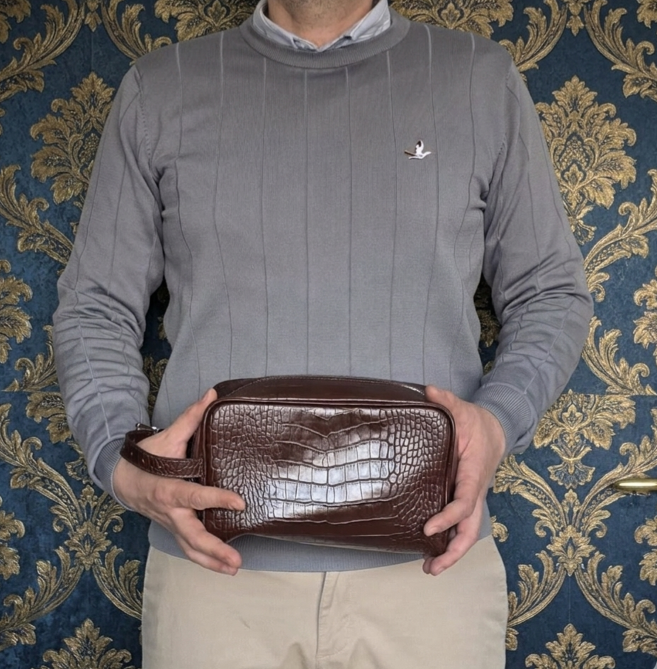 Leather Daffle Bag - Brown