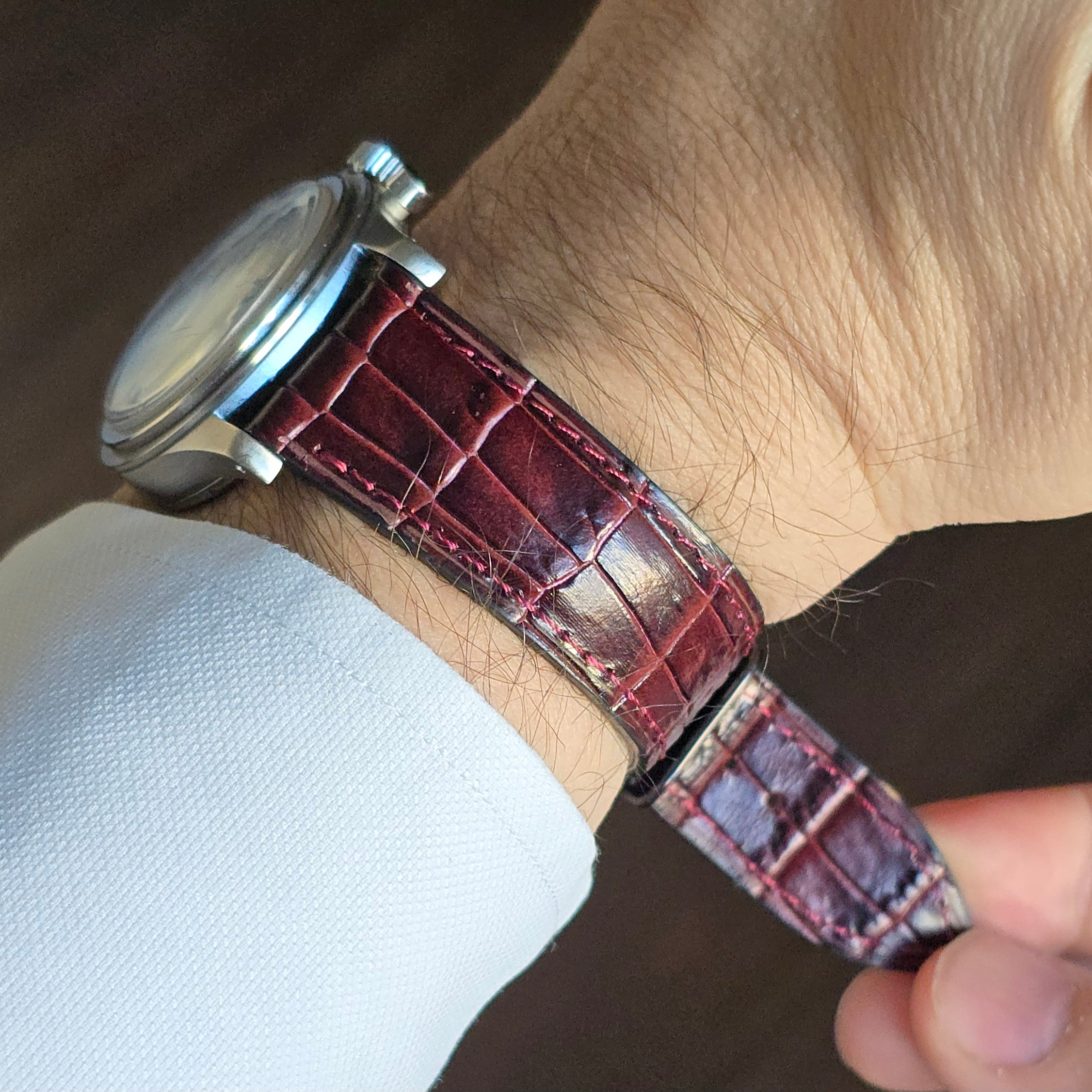 Croc. Embossed Leather Strap - Burgundy