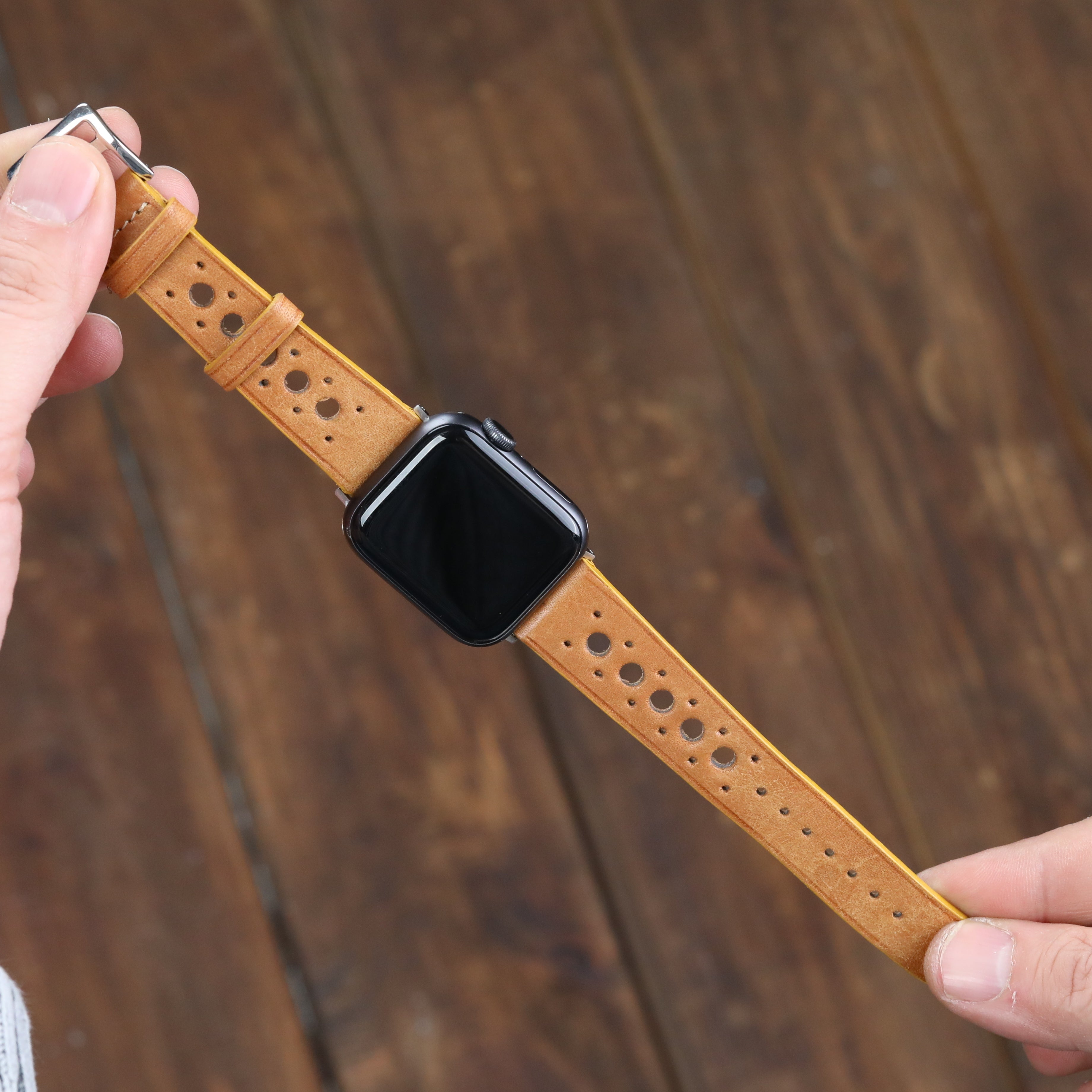 Apple Watch Compatible Leather Strap - Tan
