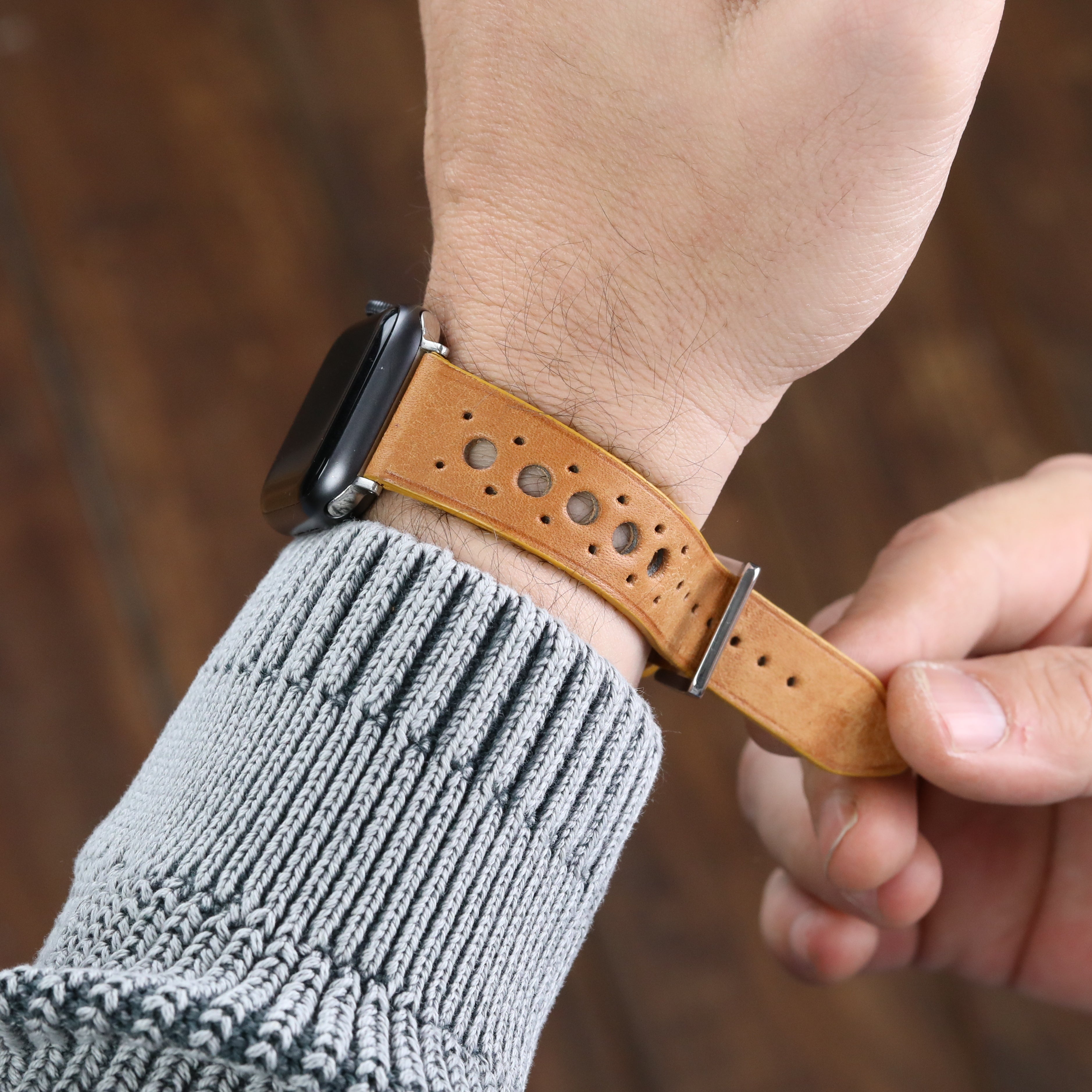 Apple Watch Compatible Leather Strap - Tan