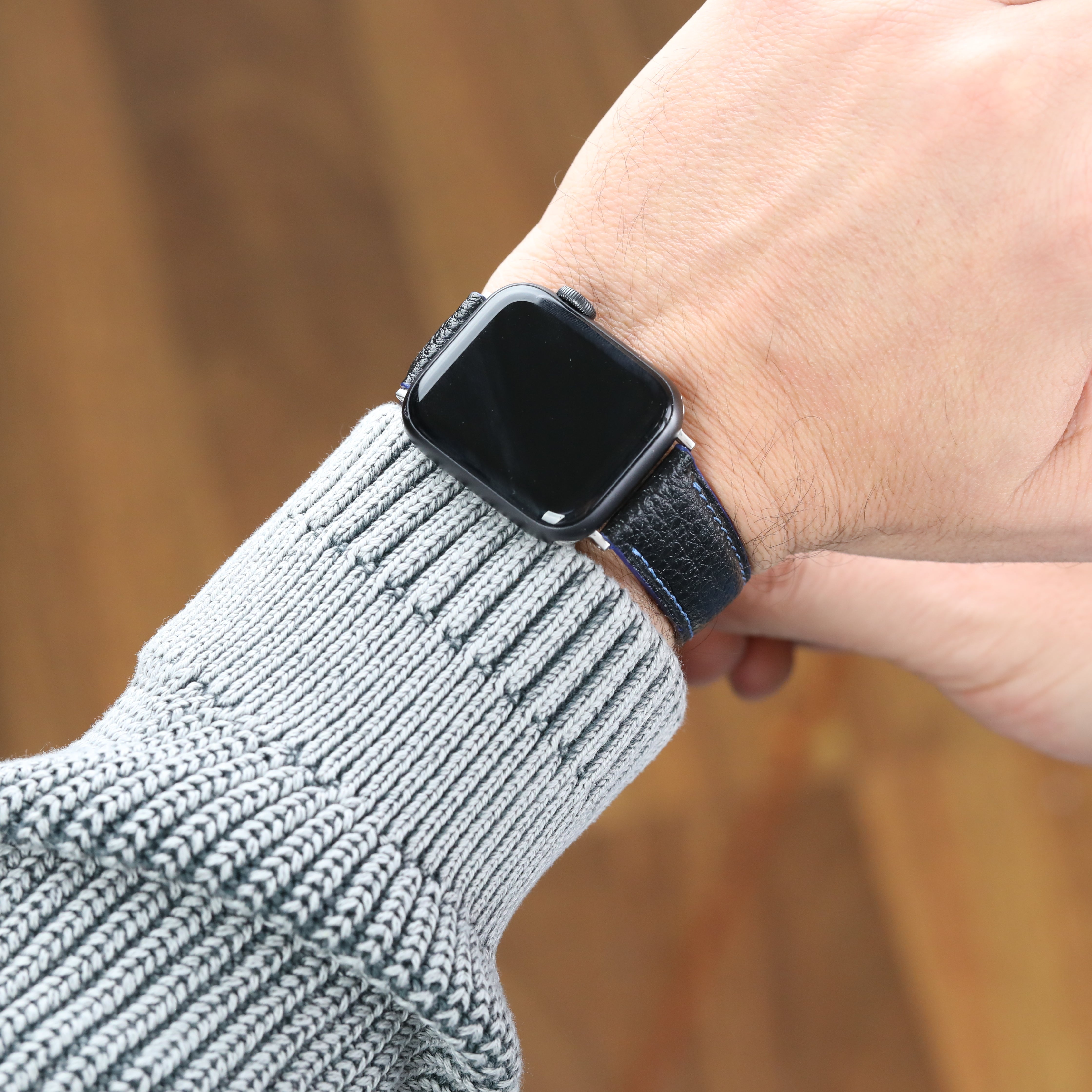Apple Watch Compatible Leather Strap - Black / Blue