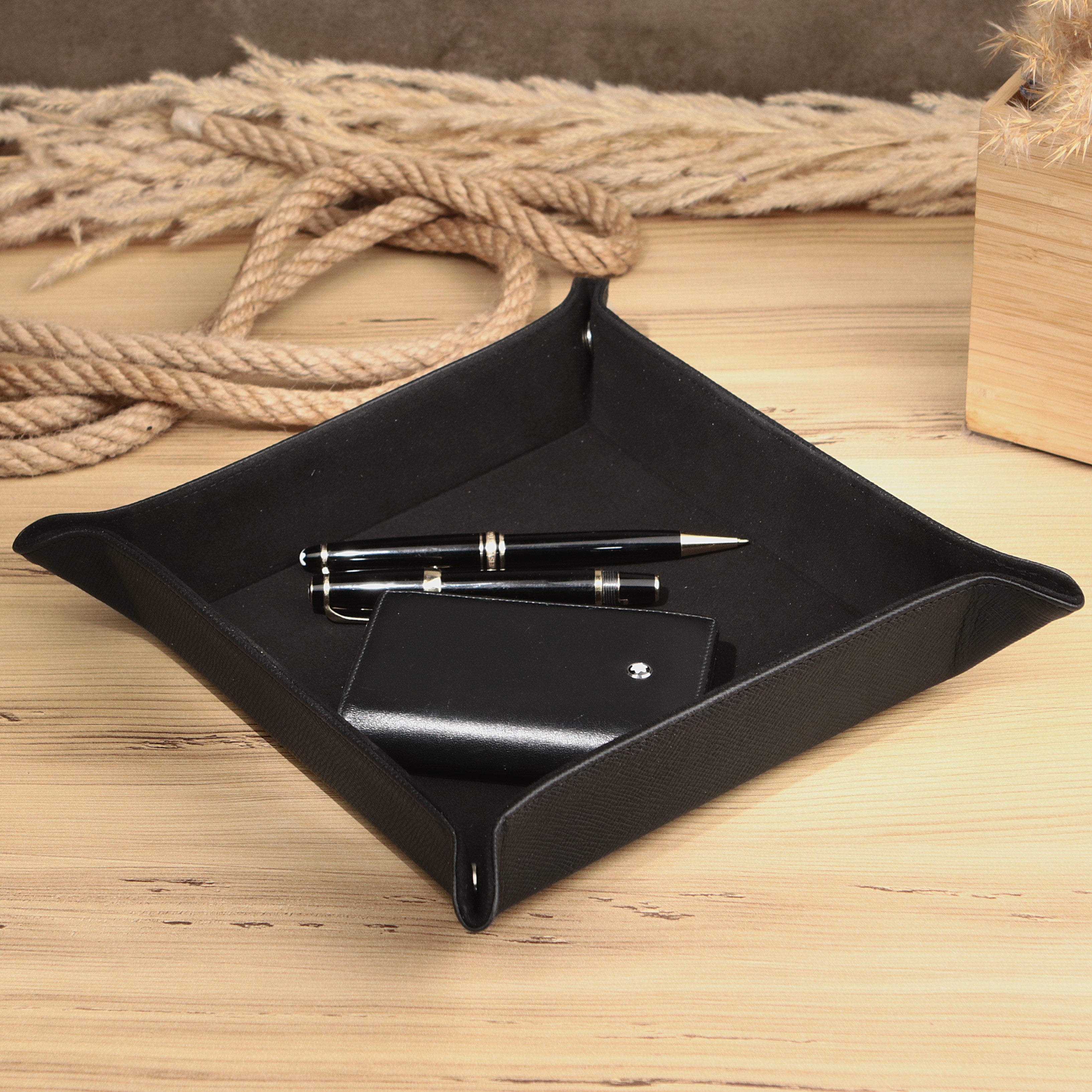Octavia Leather Vallet Organizer
