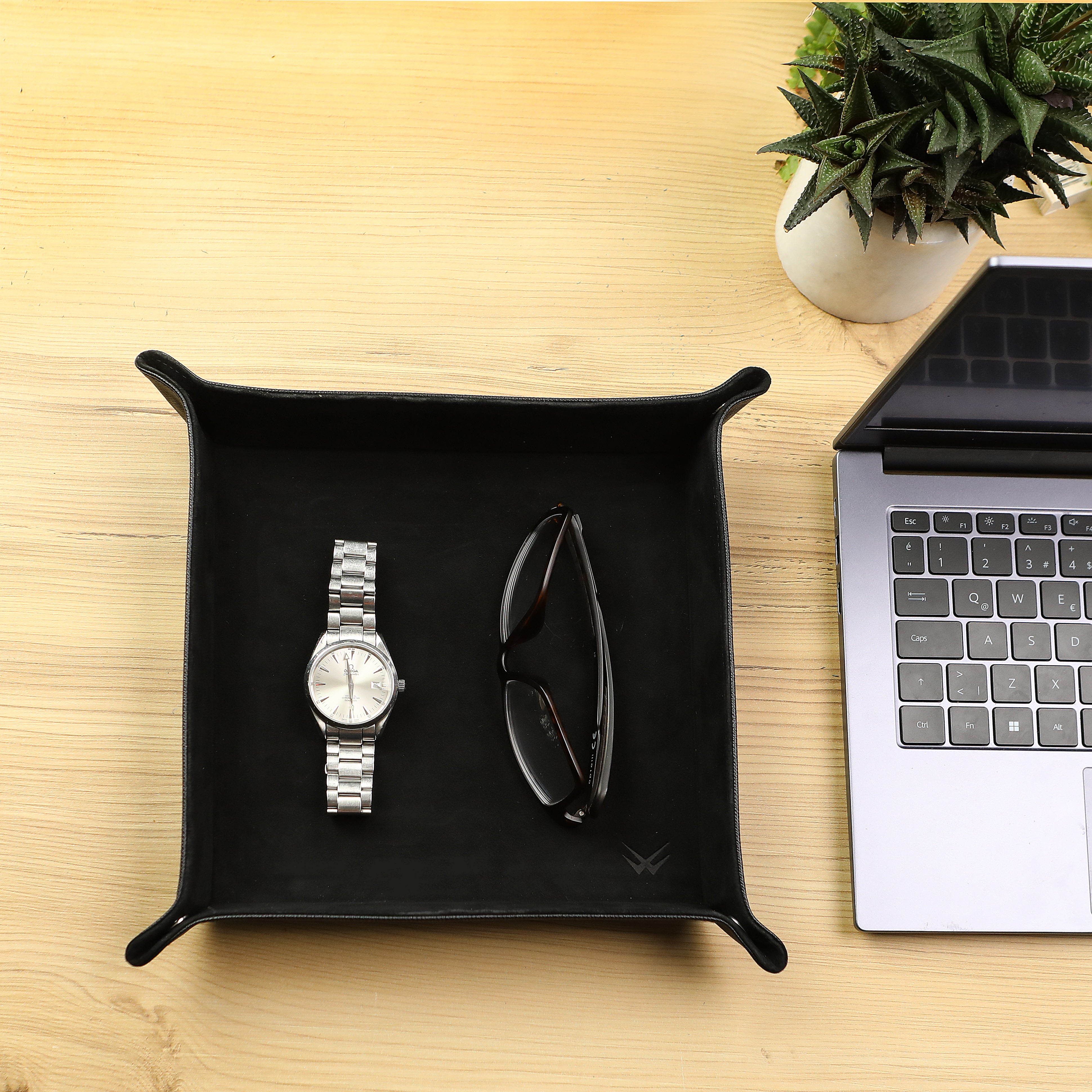 Octavia Leather Vallet Organizer
