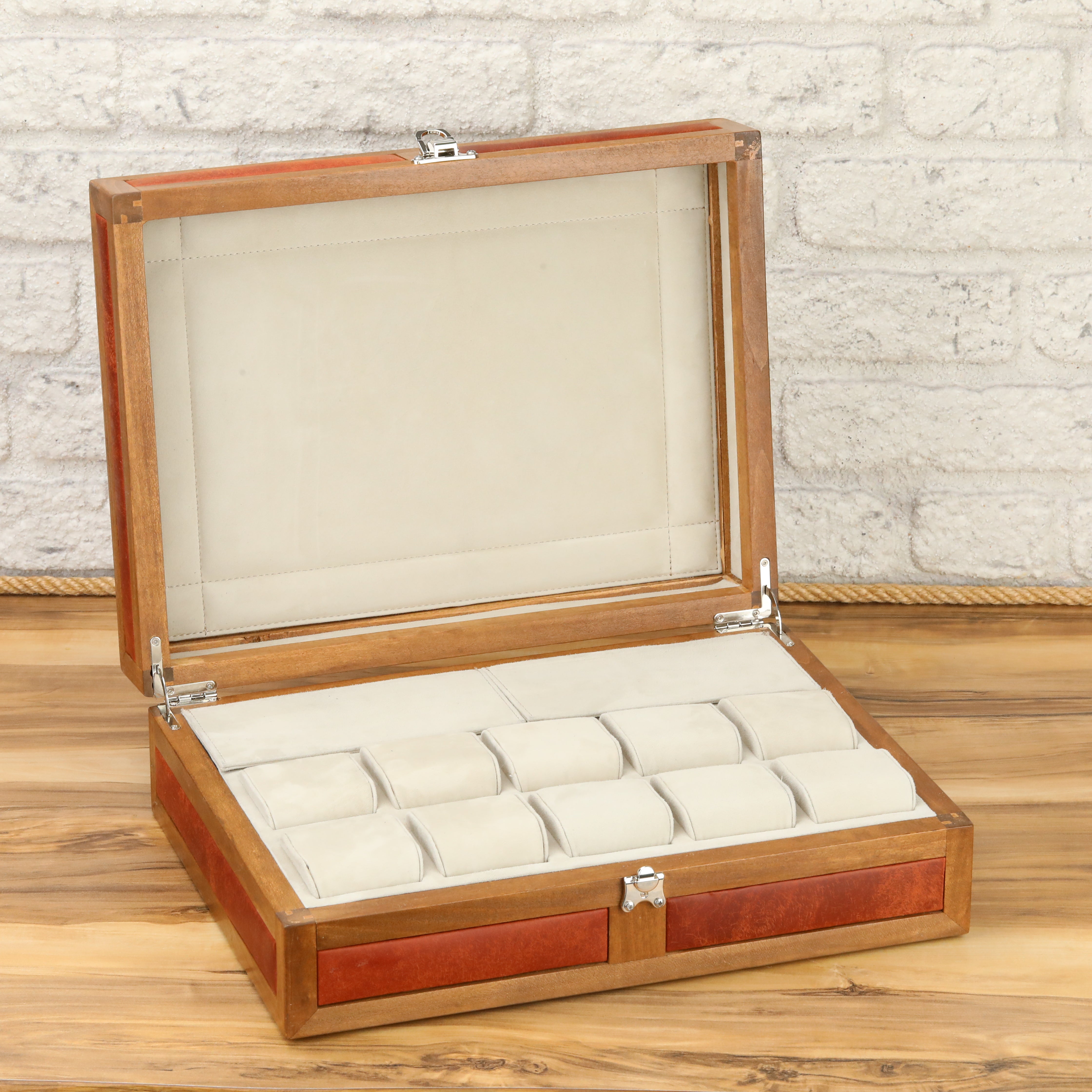 Heritage Wooden Watch Box for 10  / Tan
