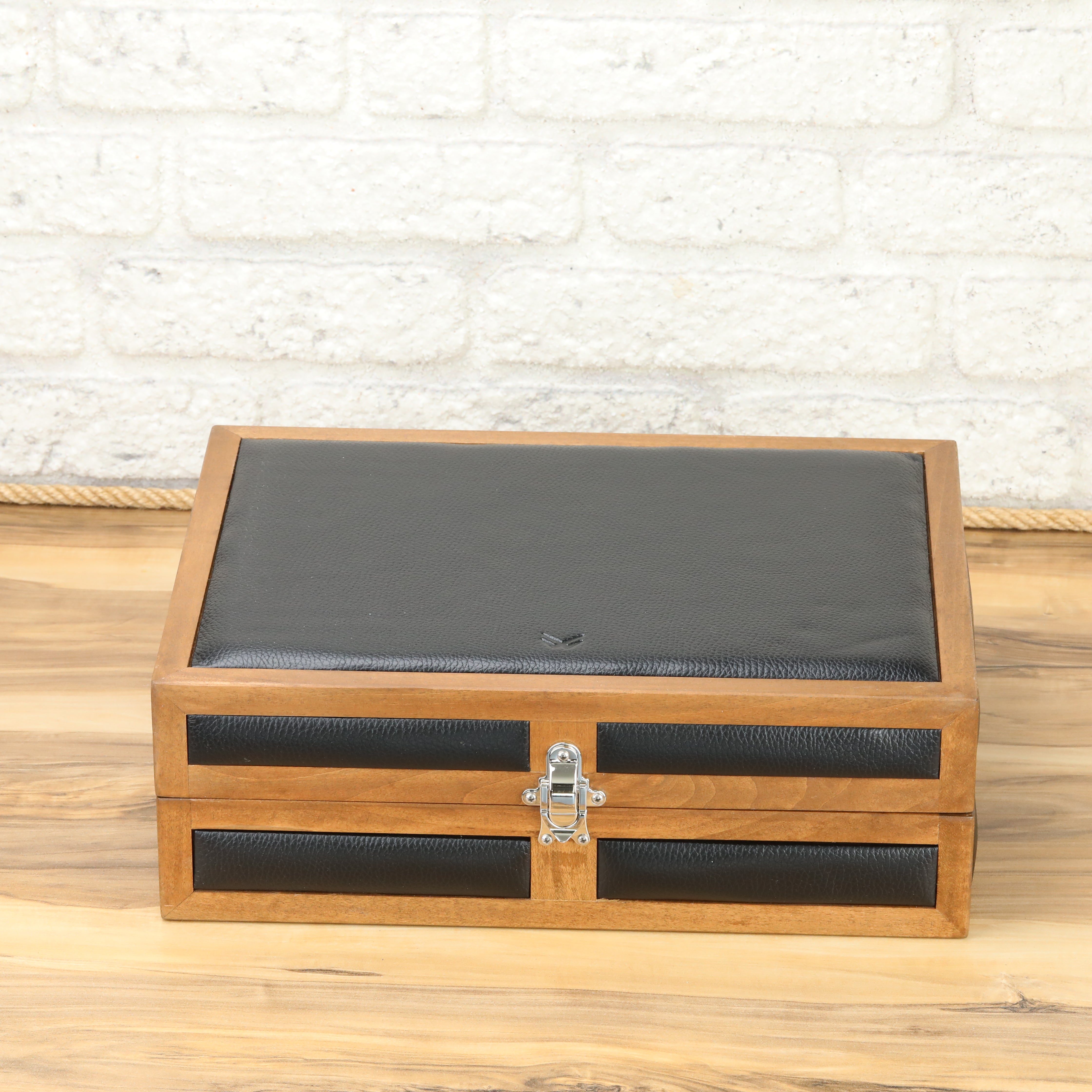 Heritage Wooden Watch Box for 15  / Black