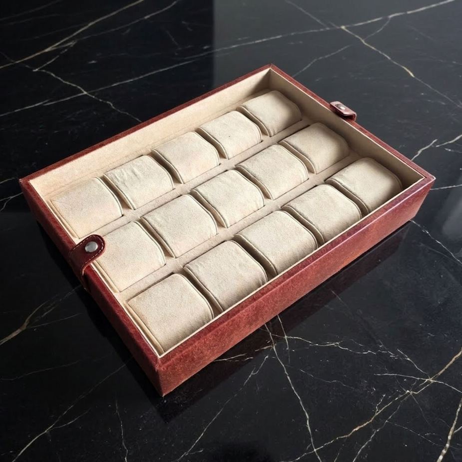 Leather Watch Box for 15  / Brown